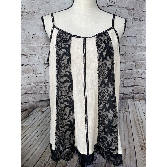 Umgee Women’s Tank Top Black Lace Beige Crepe Adjustable Straps M - Picture 1 of 4